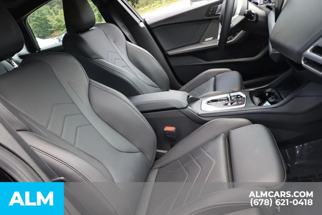 BMW 2 Series photo 27