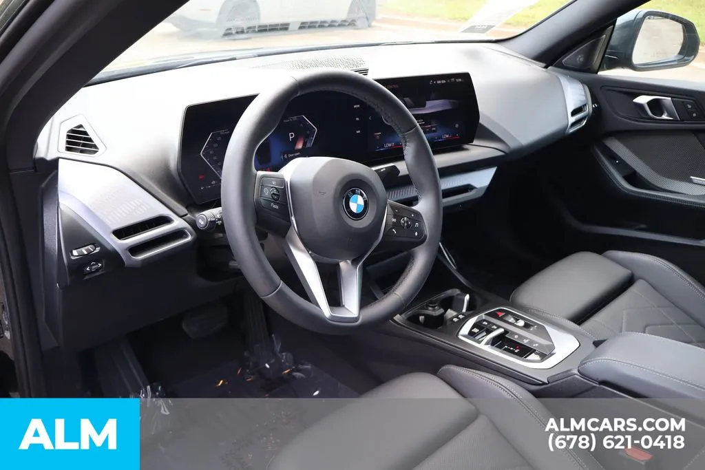 BMW 2 Series photo 9