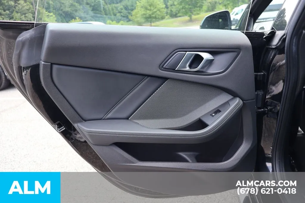 BMW 2 Series photo 20