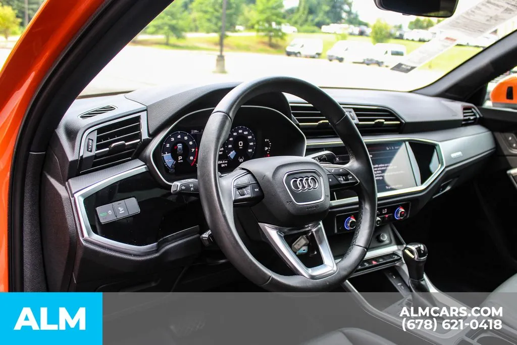Audi Q3 photo 23
