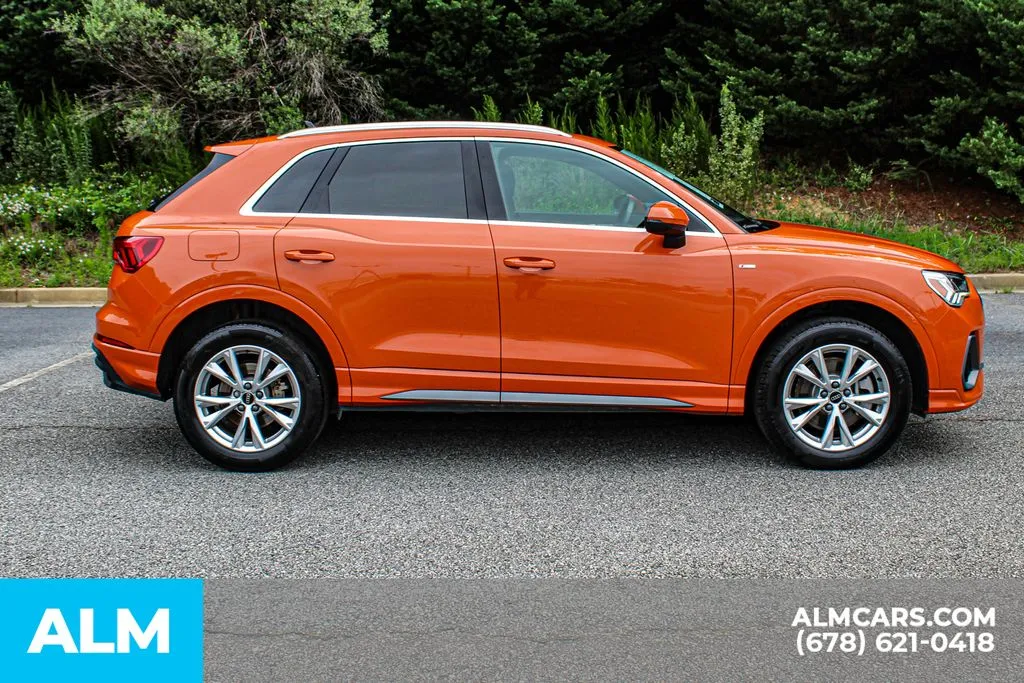 Audi Q3 photo 8