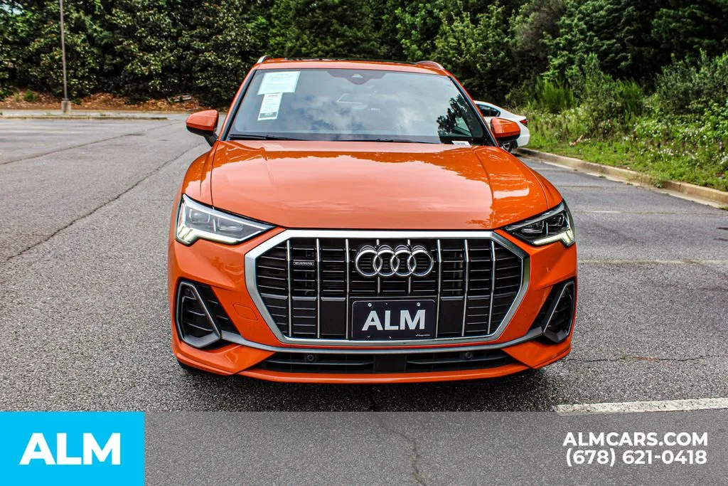 Audi Q3 photo 9