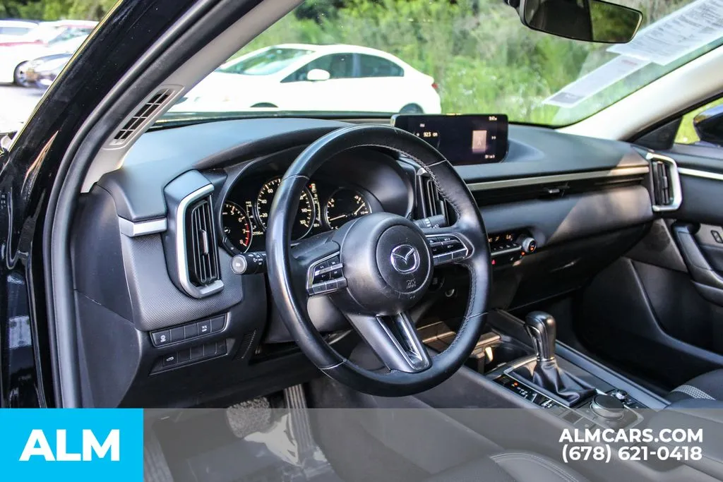 Mazda CX-50 photo 17