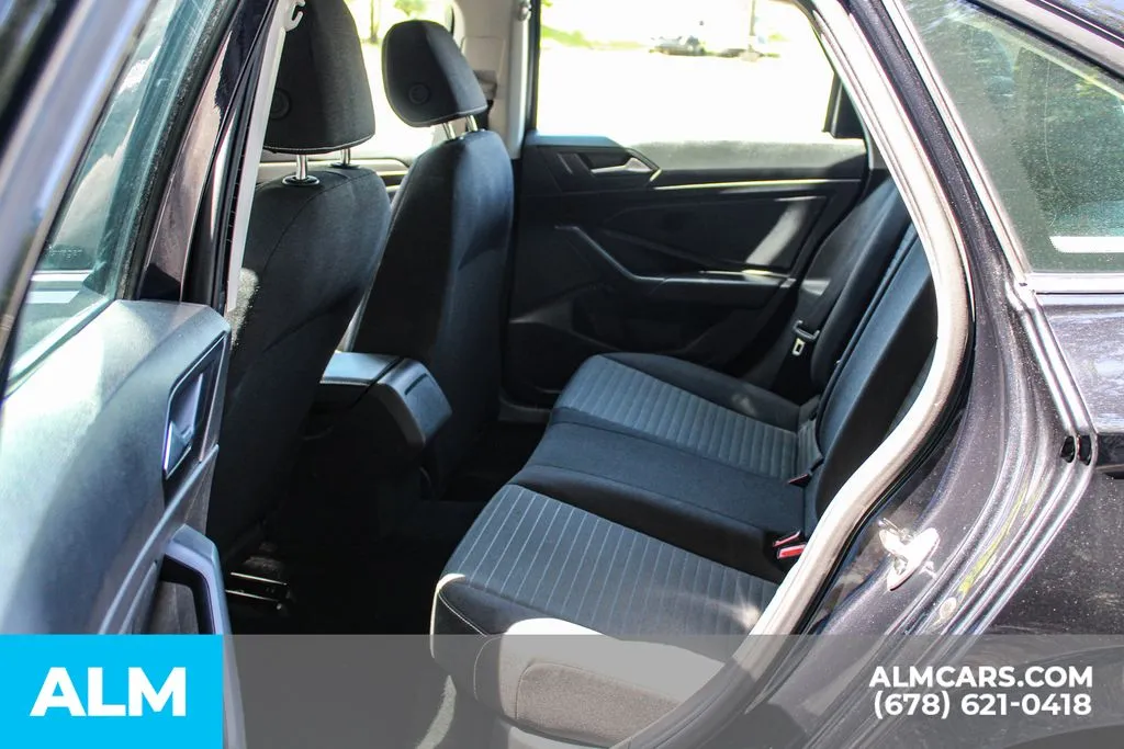 Volkswagen Jetta photo 15