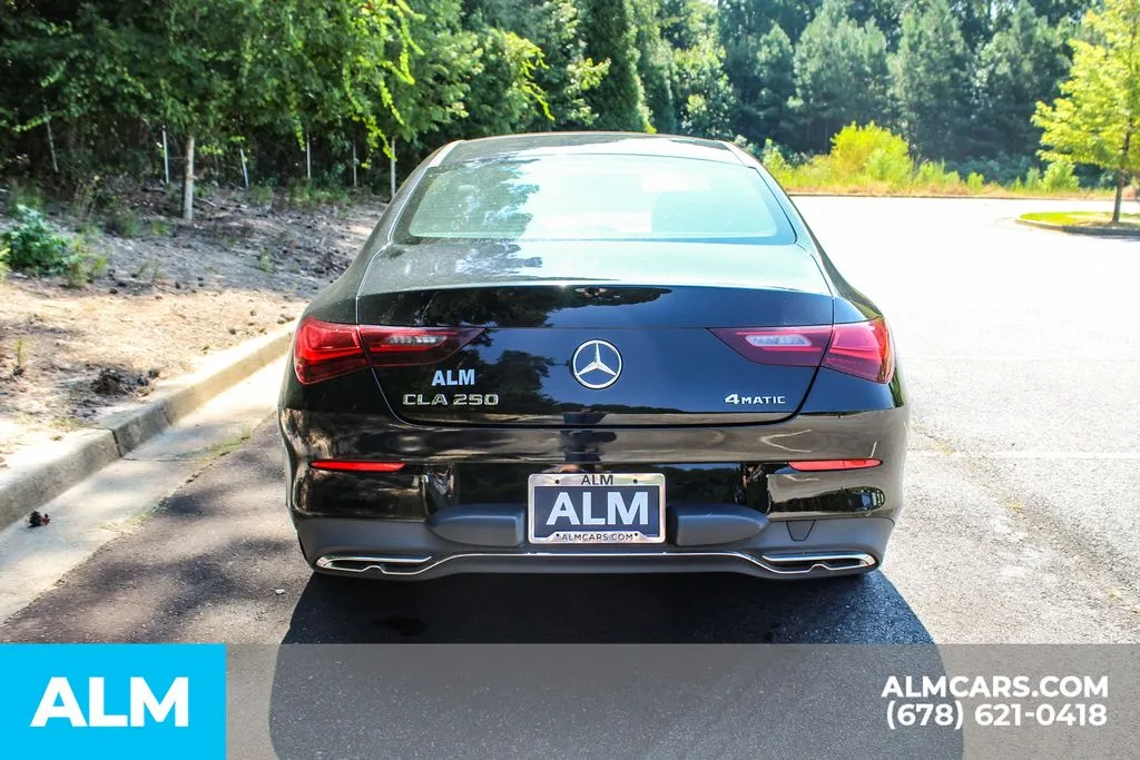 Mercedes-Benz CLA photo 9