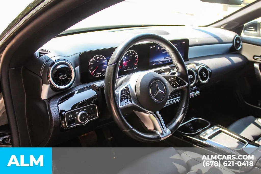 Mercedes-Benz CLA photo 20