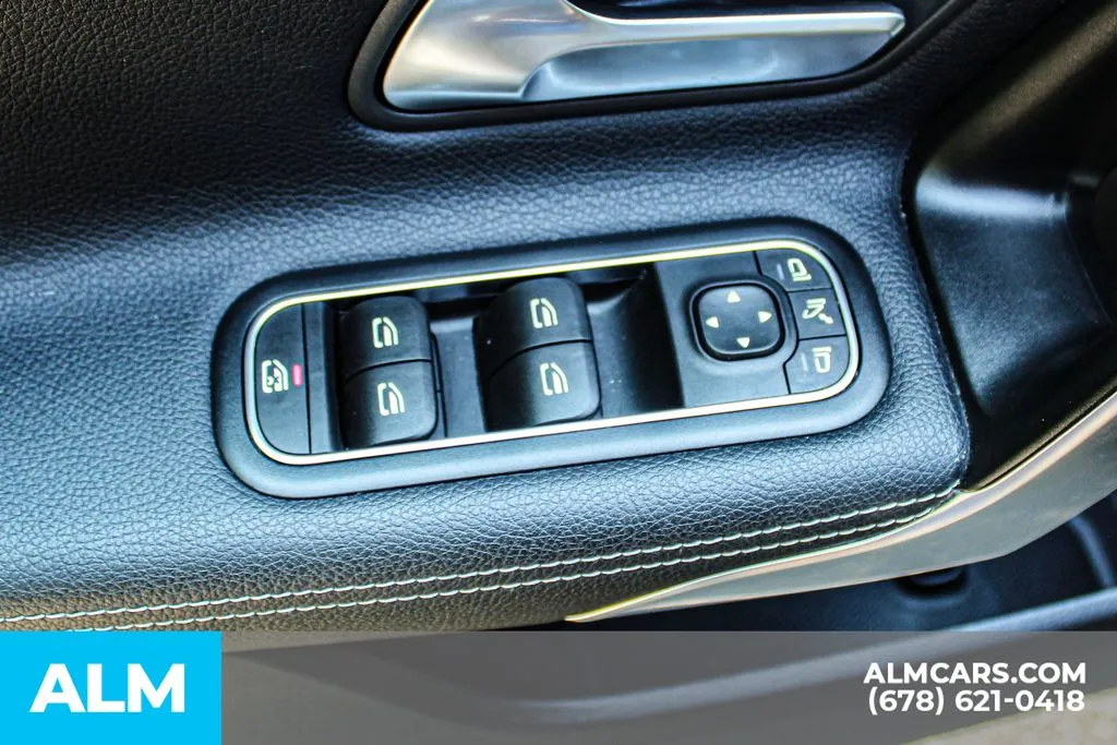 Mercedes-Benz CLA photo 34