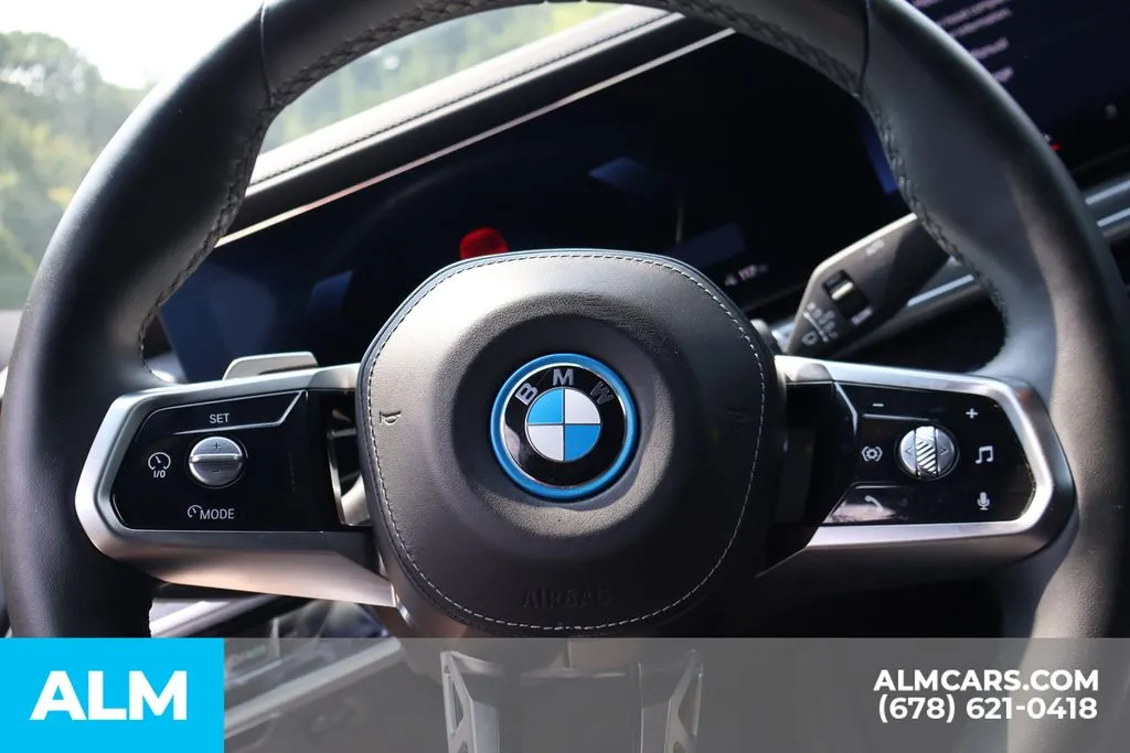 BMW i7 photo 32