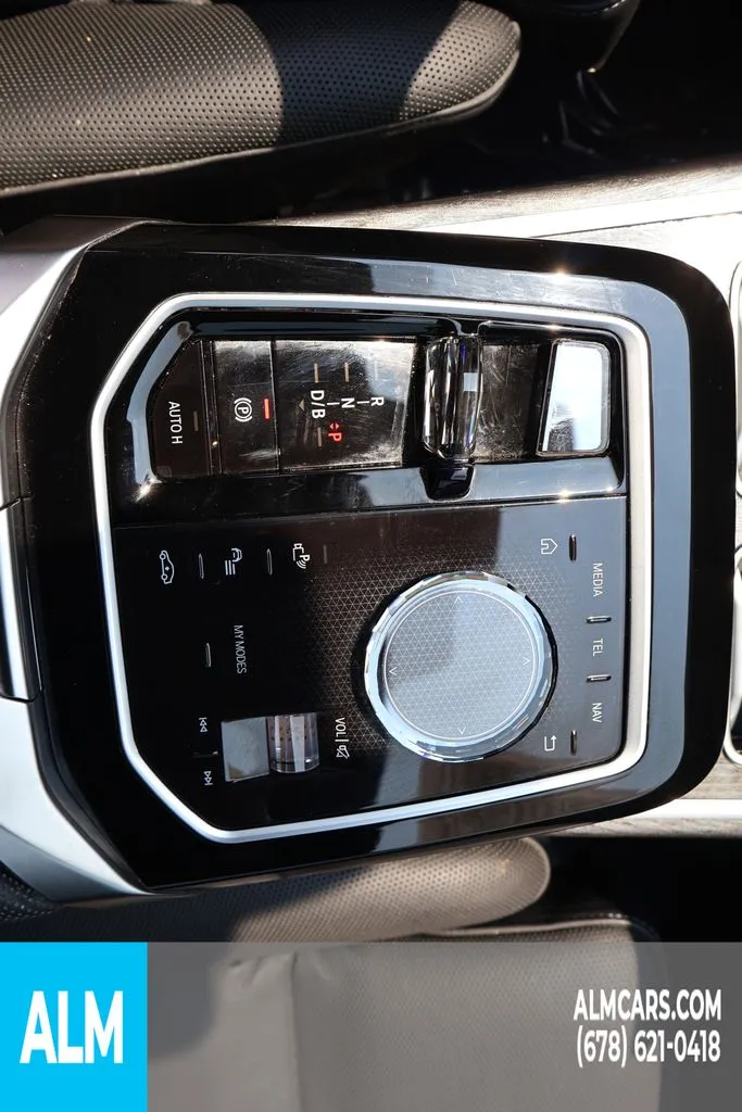 BMW i7 photo 33