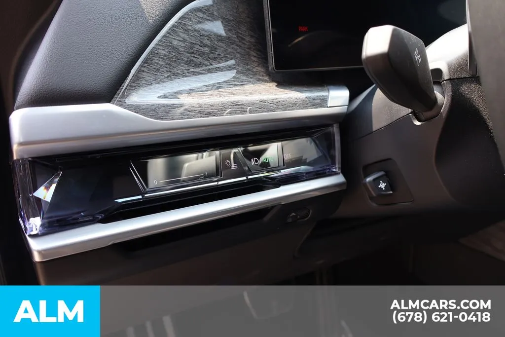 BMW i7 photo 11