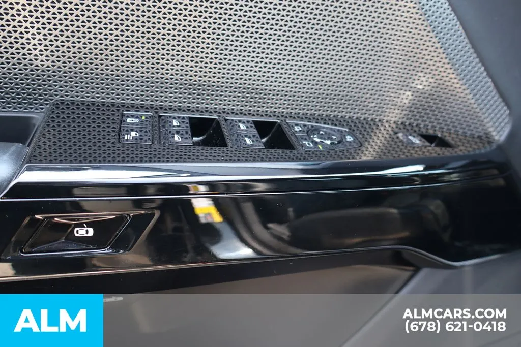 BMW i7 photo 16