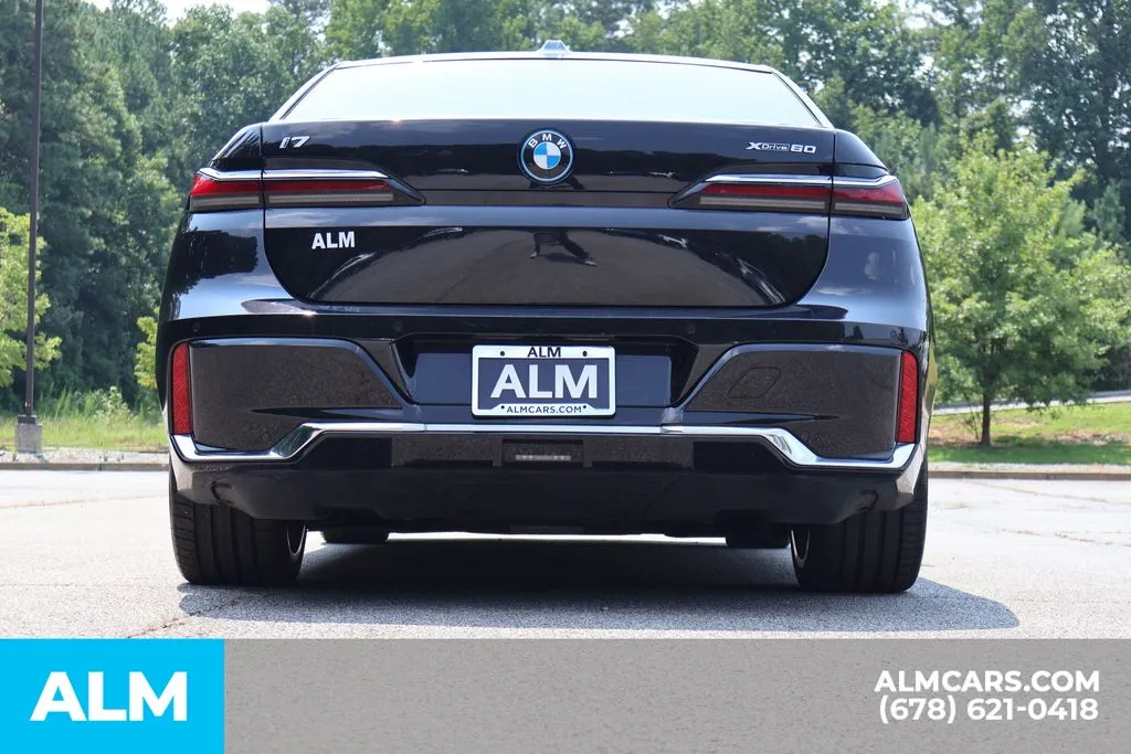 BMW i7 photo 6