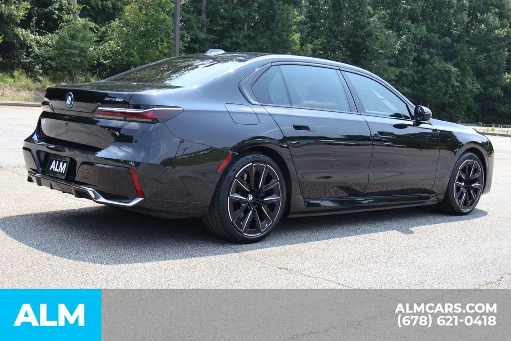 BMW i7 photo 5