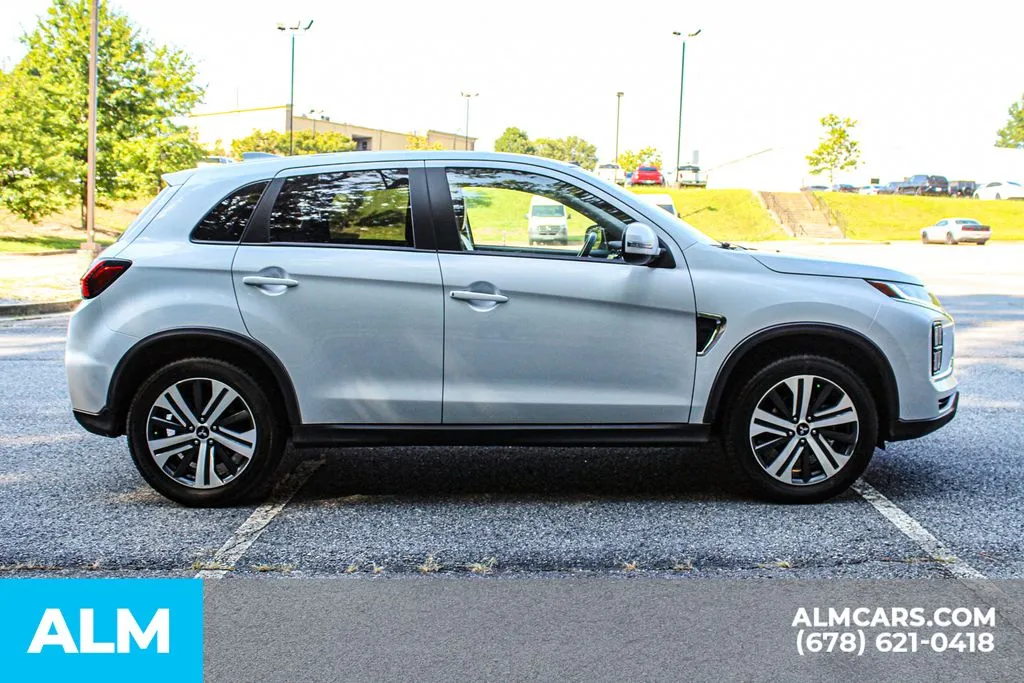 Mitsubishi Outlander Sport photo 8