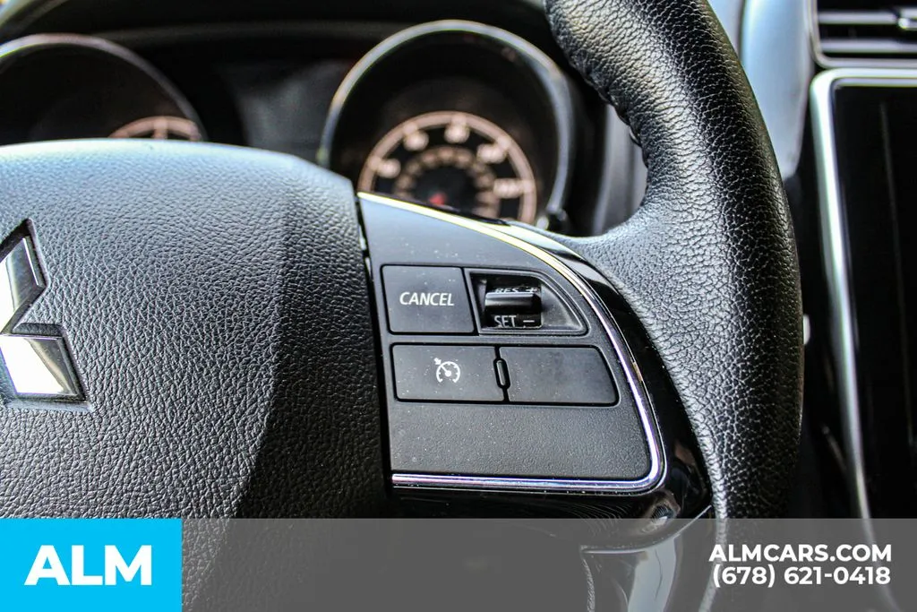 Mitsubishi Outlander Sport photo 23