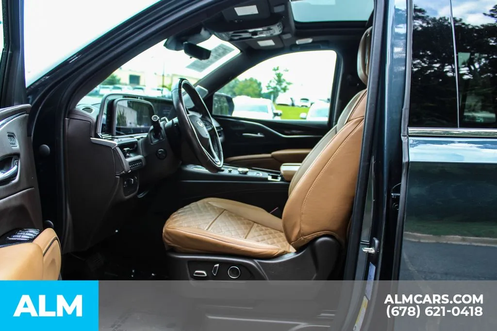 Cadillac Escalade photo 16