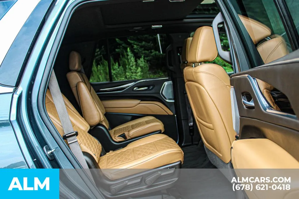 Cadillac Escalade photo 21