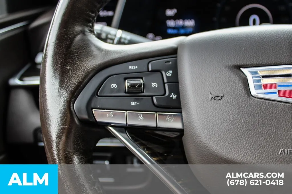 Cadillac Escalade photo 28