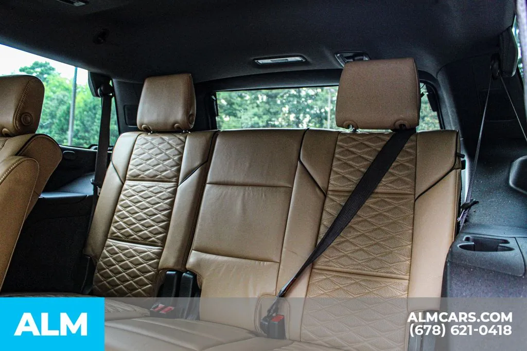 Cadillac Escalade photo 18