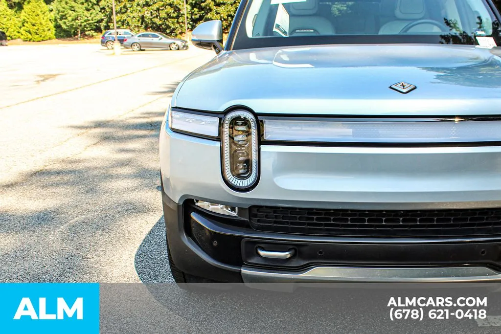 Rivian R1S photo 11