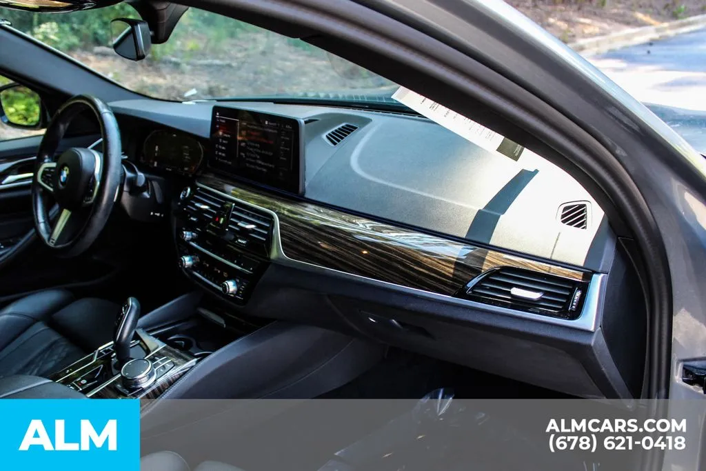 BMW 5 Series photo 22