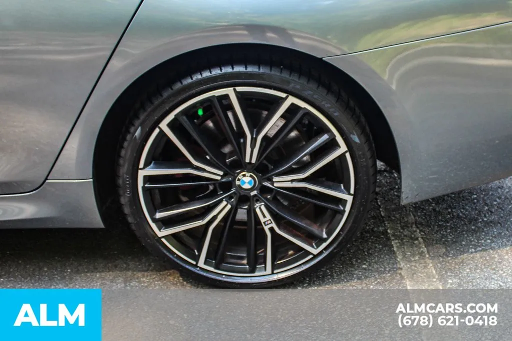 BMW 5 Series photo 15