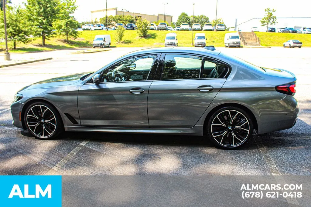BMW 5 Series photo 6