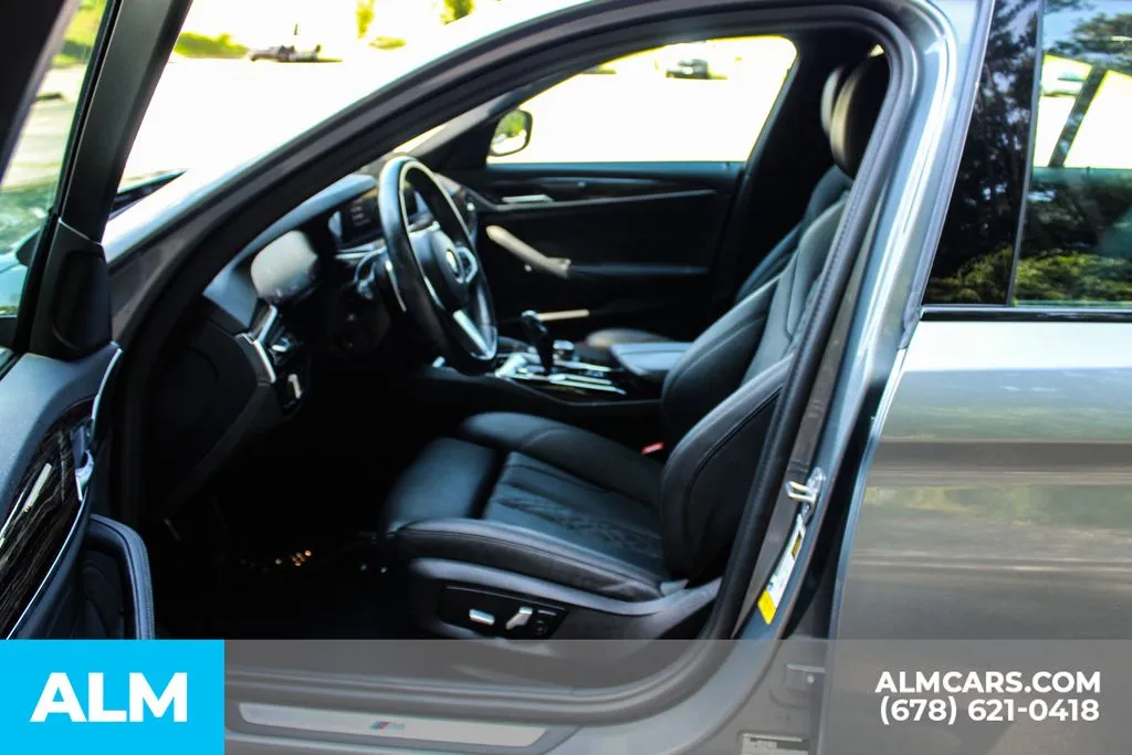 BMW 5 Series photo 16