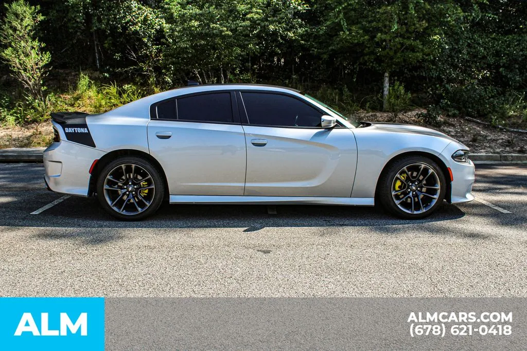 Dodge Charger photo 8