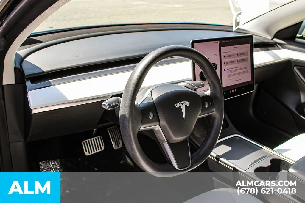 Tesla Model 3 photo 21