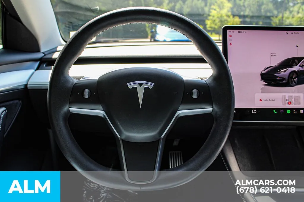 Tesla Model 3 photo 23