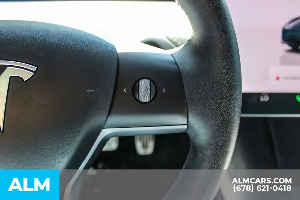 Tesla Model 3 photo 26