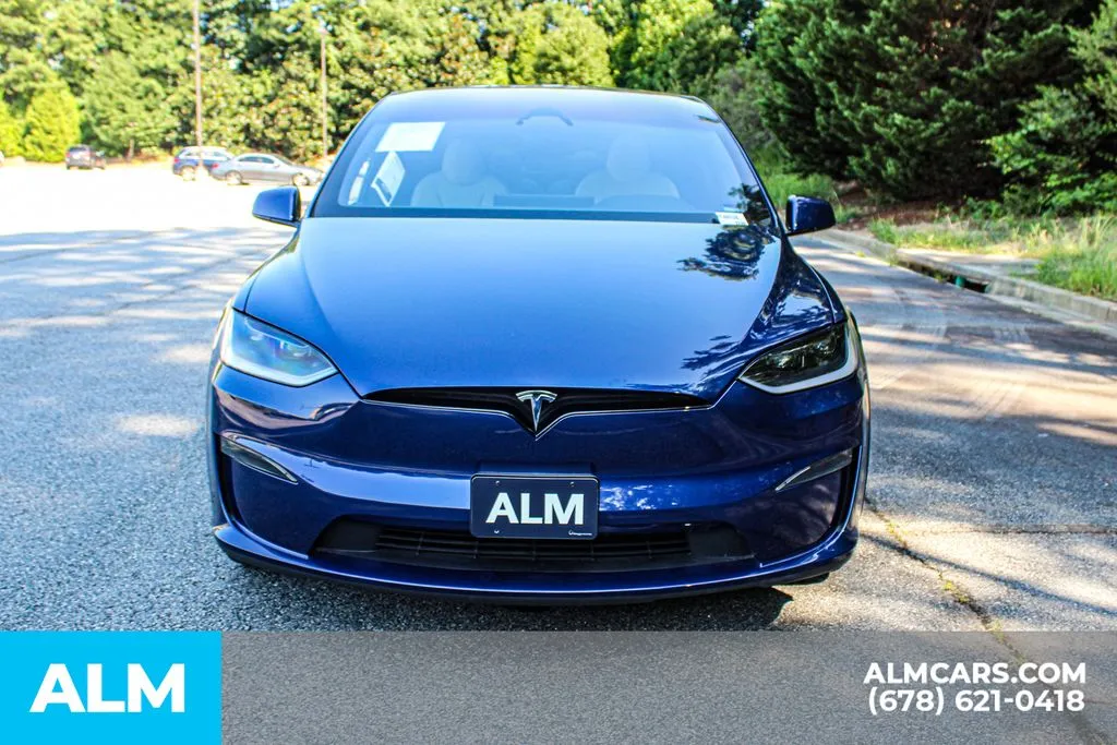 Tesla Model X photo 9