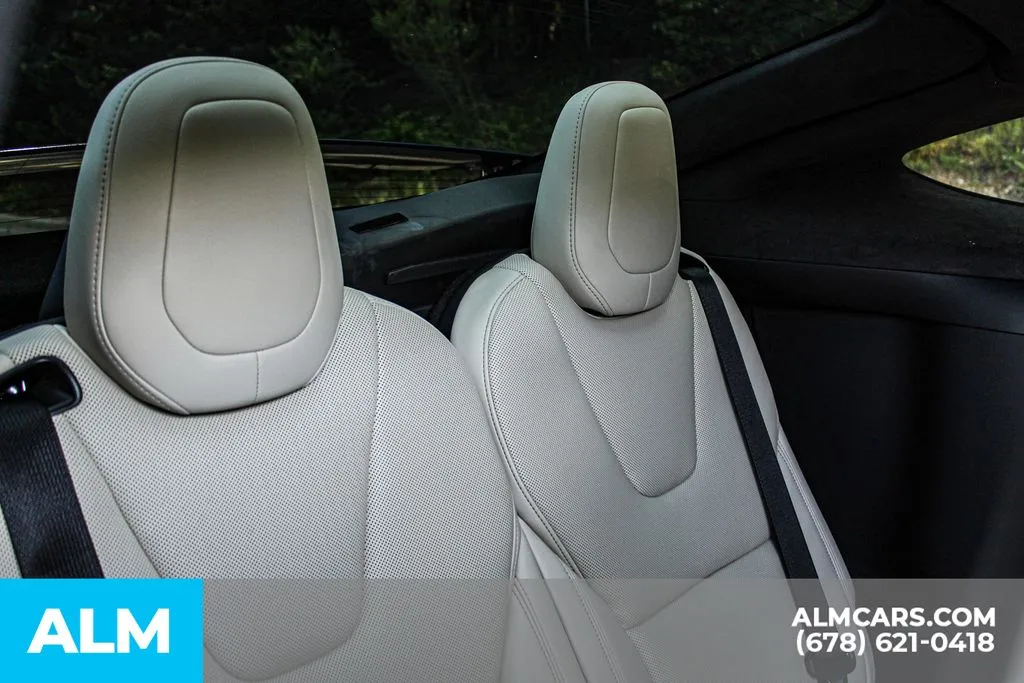 Tesla Model X photo 20
