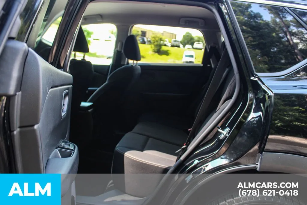 Nissan Rogue photo 16