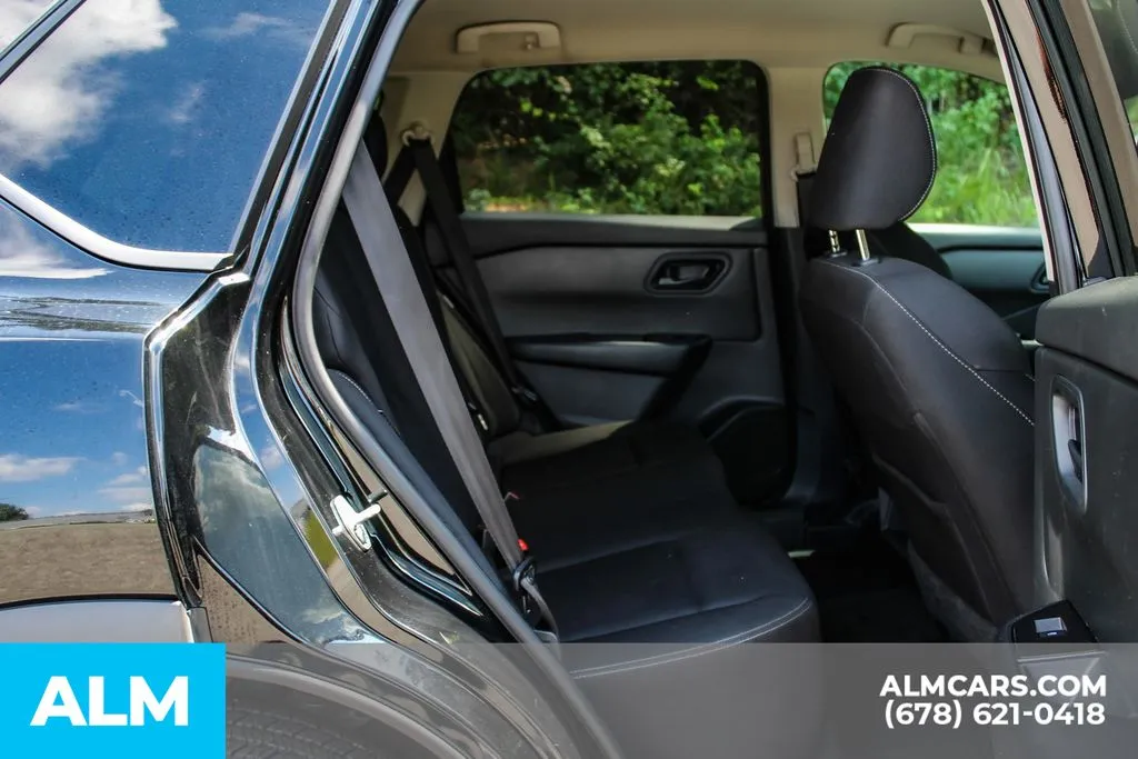 Nissan Rogue photo 17