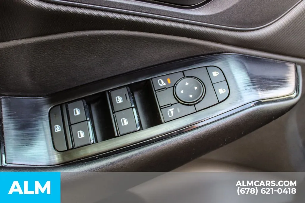 Nissan Rogue photo 36