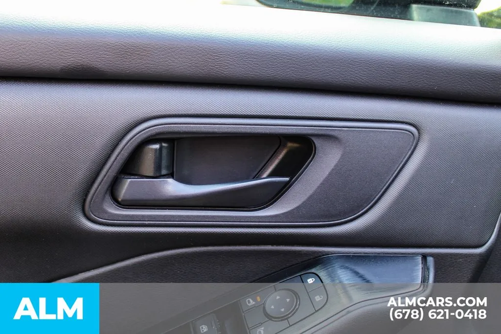 Nissan Rogue photo 35