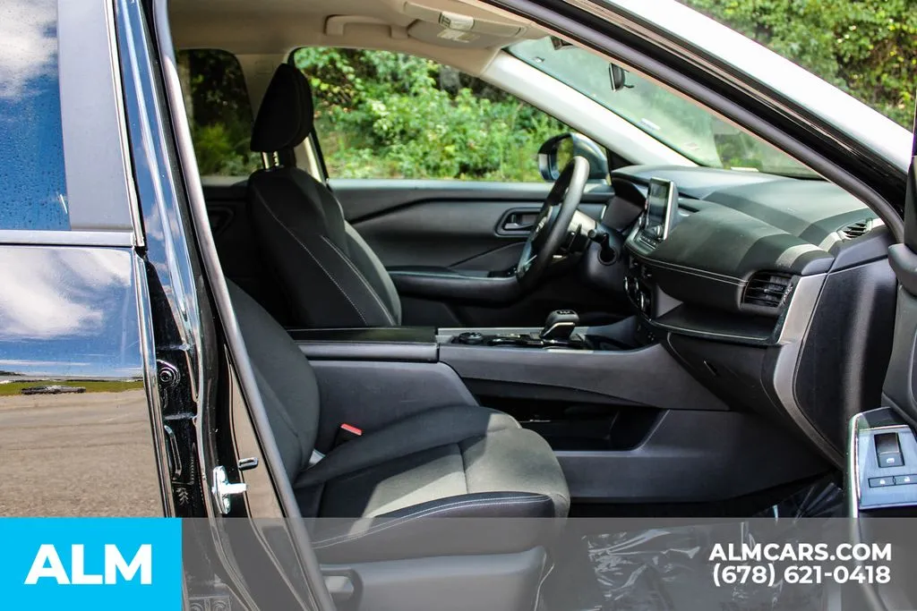 Nissan Rogue photo 18