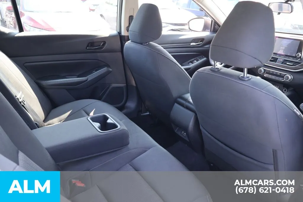 Nissan Altima photo 21