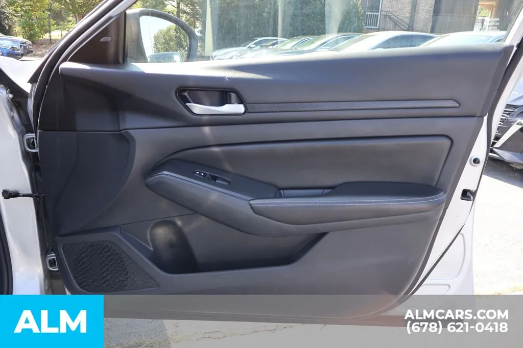 Nissan Altima photo 28