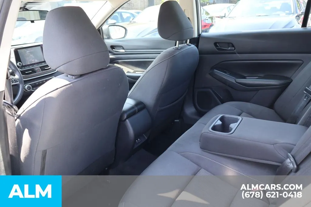 Nissan Altima photo 16