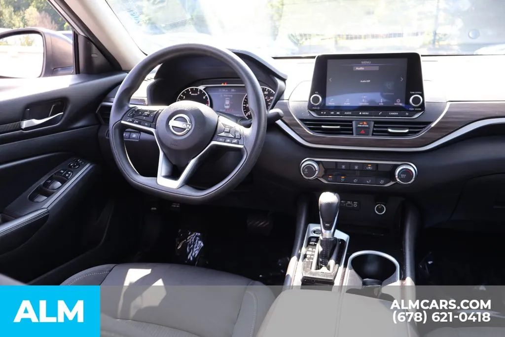 Nissan Altima photo 23