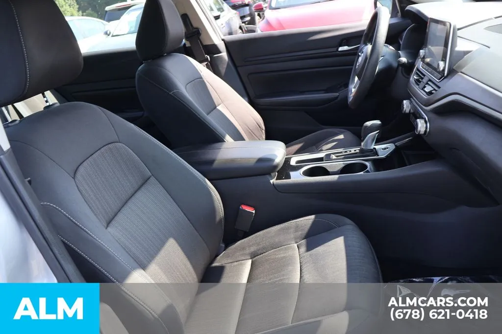 Nissan Altima photo 26