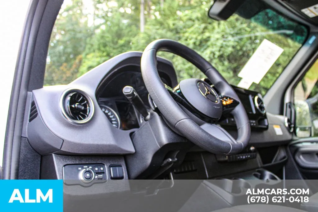 Mercedes-Benz Sprinter 2500 photo 20