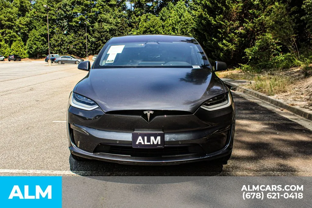 Tesla Model X photo 8