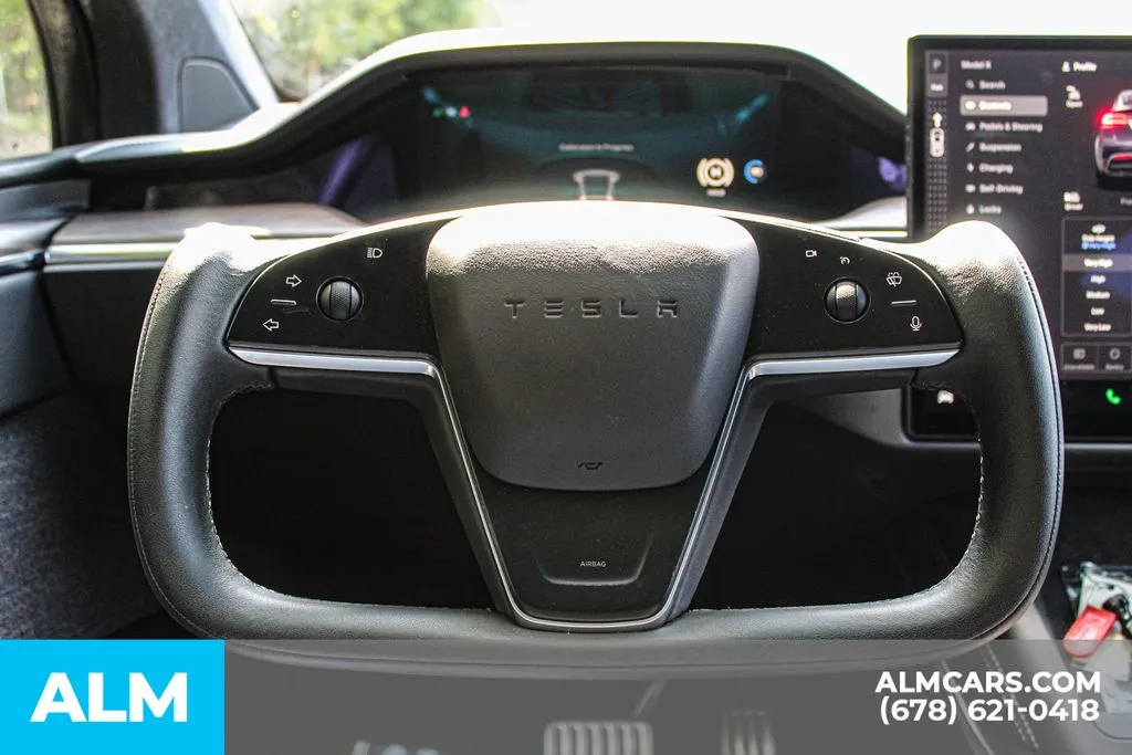 Tesla Model X photo 26