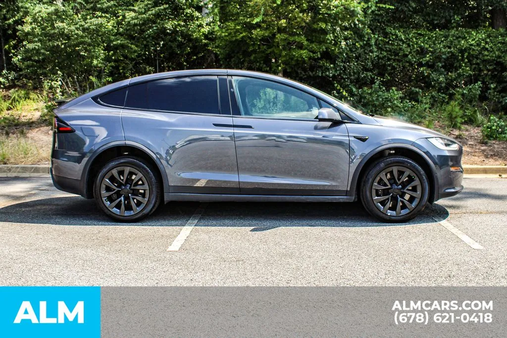 Tesla Model X photo 6