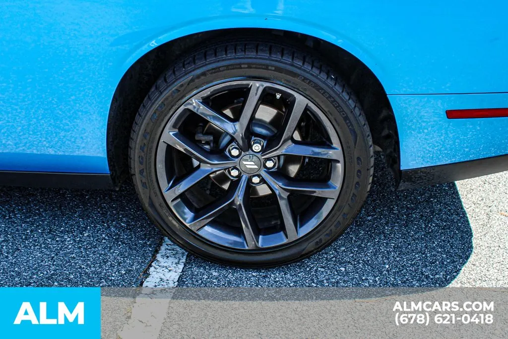 Dodge Challenger photo 15