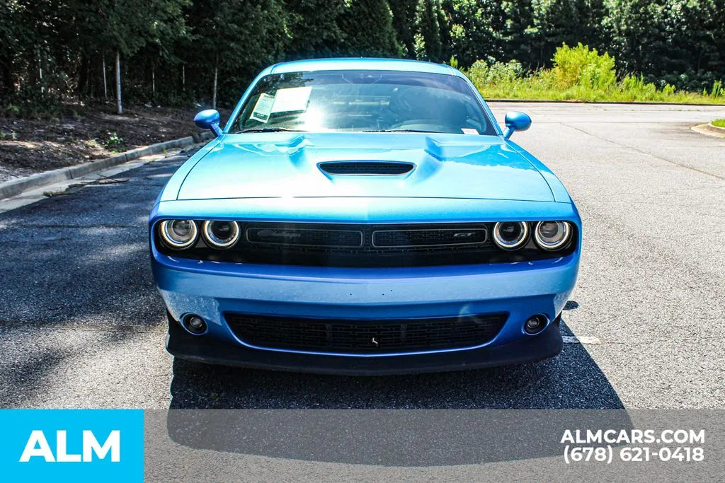 Dodge Challenger photo 9